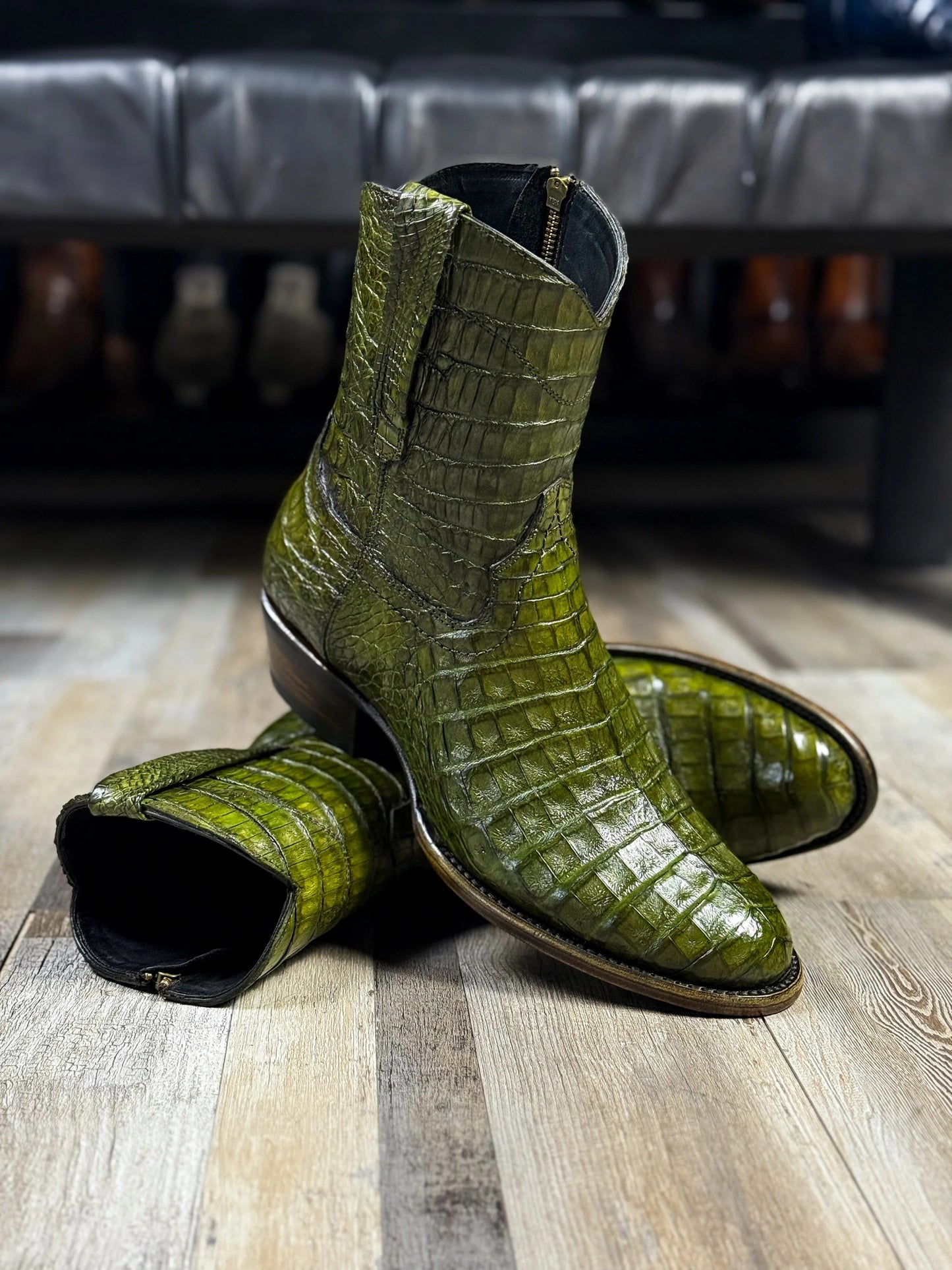 Men's Crocodile Pointed Toe Cowboy Boots