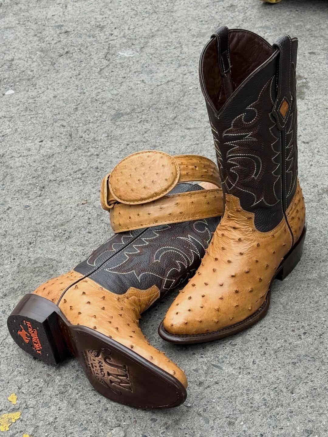Men's Oval Toe Leather Cowboy Boots