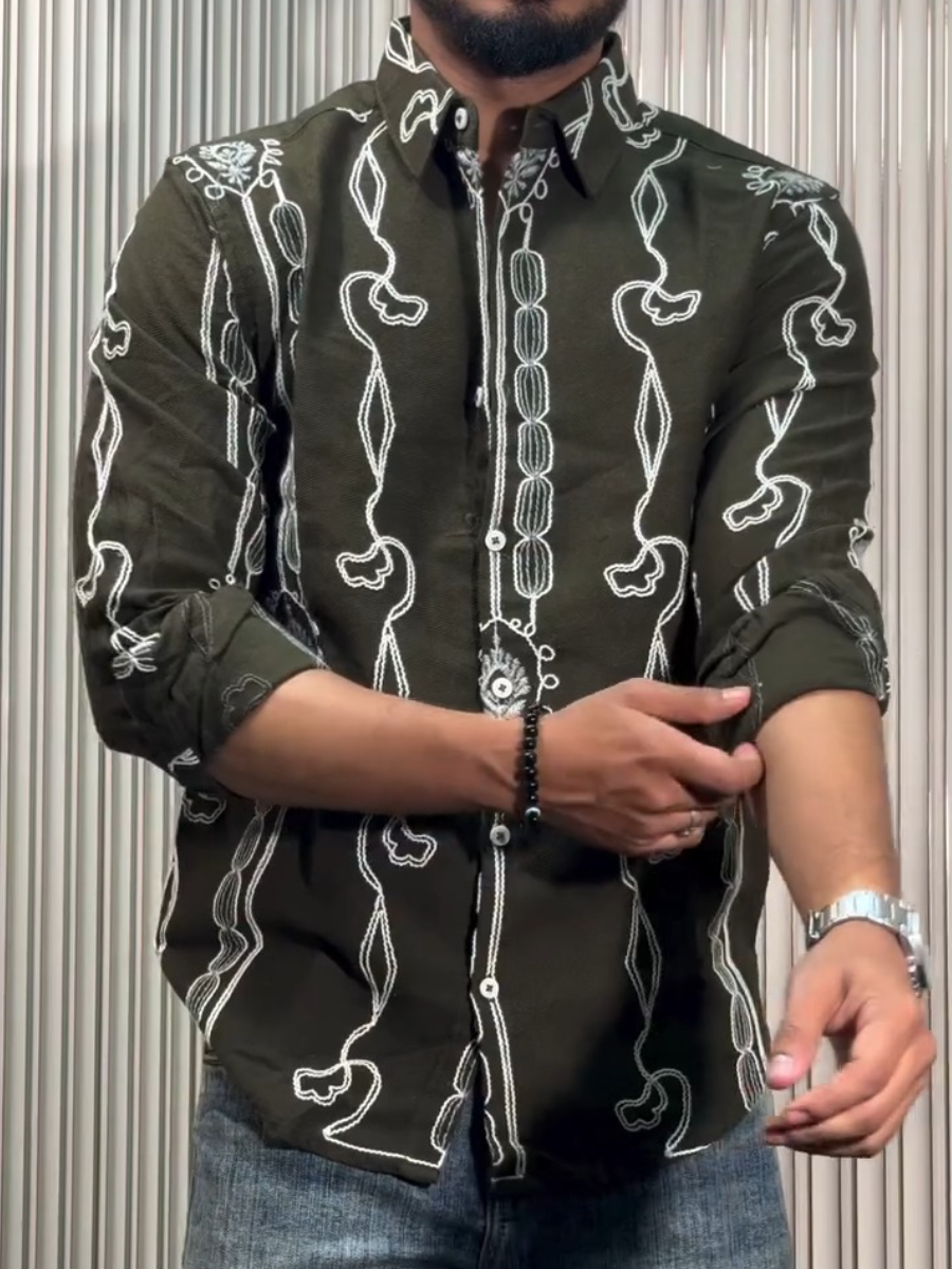 Men's Vintage Embroidered Button-Down Shirt