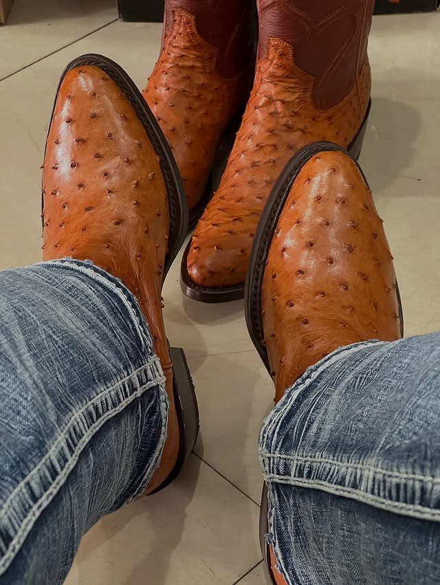 Men's Oval Toe Western Cowboy Boots