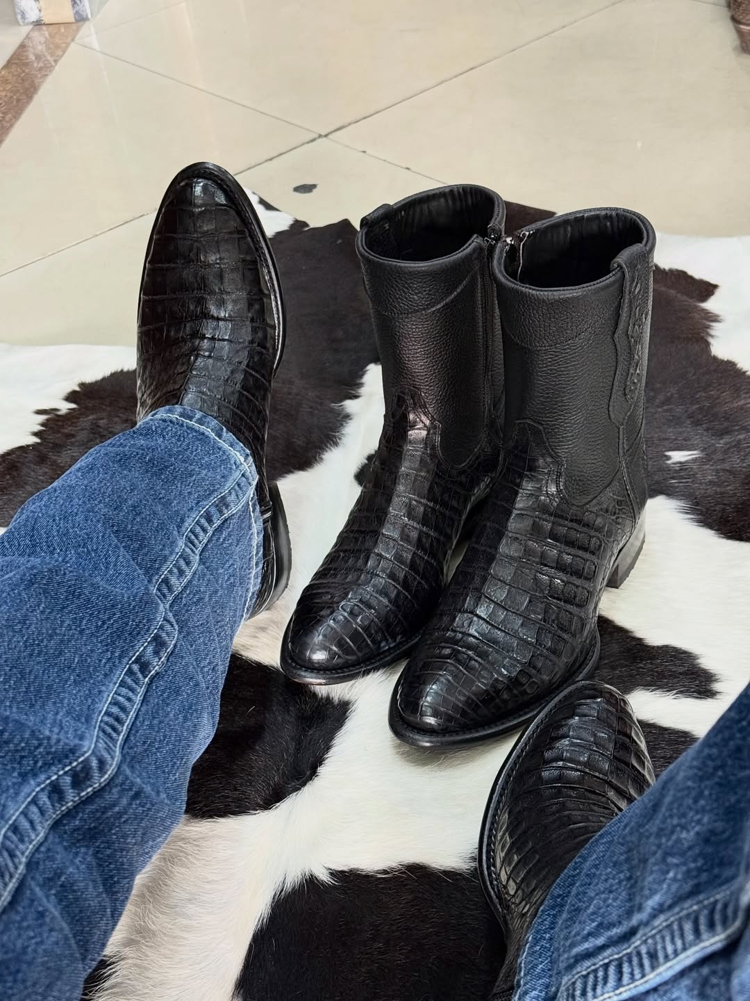 Men's Black Crocodile Cowboy Boots