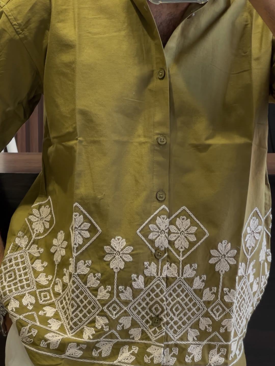 Men's Geometric Embroidered Short Sleeve Shirt