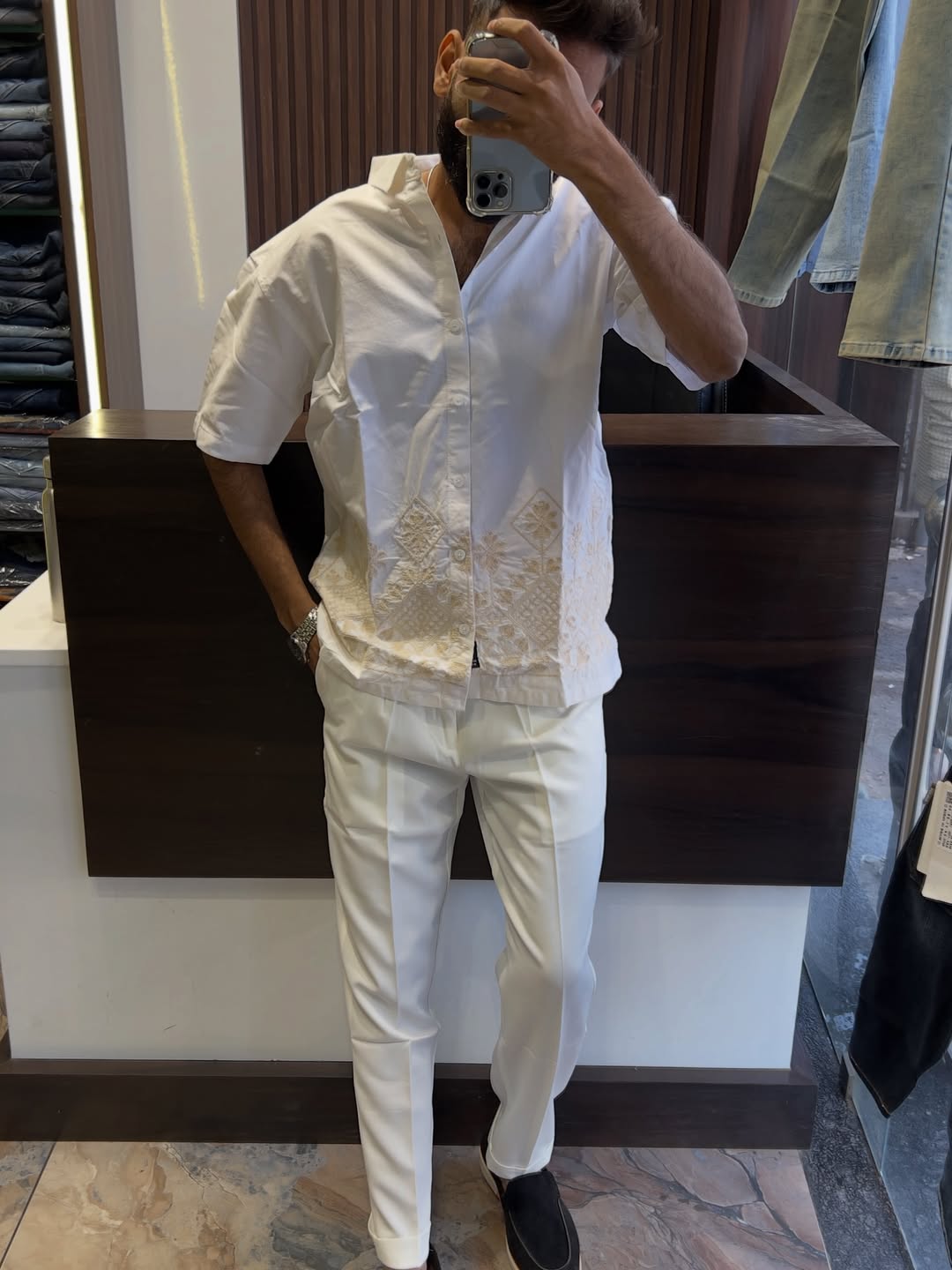Men's Geometric Embroidered Short Sleeve Shirt