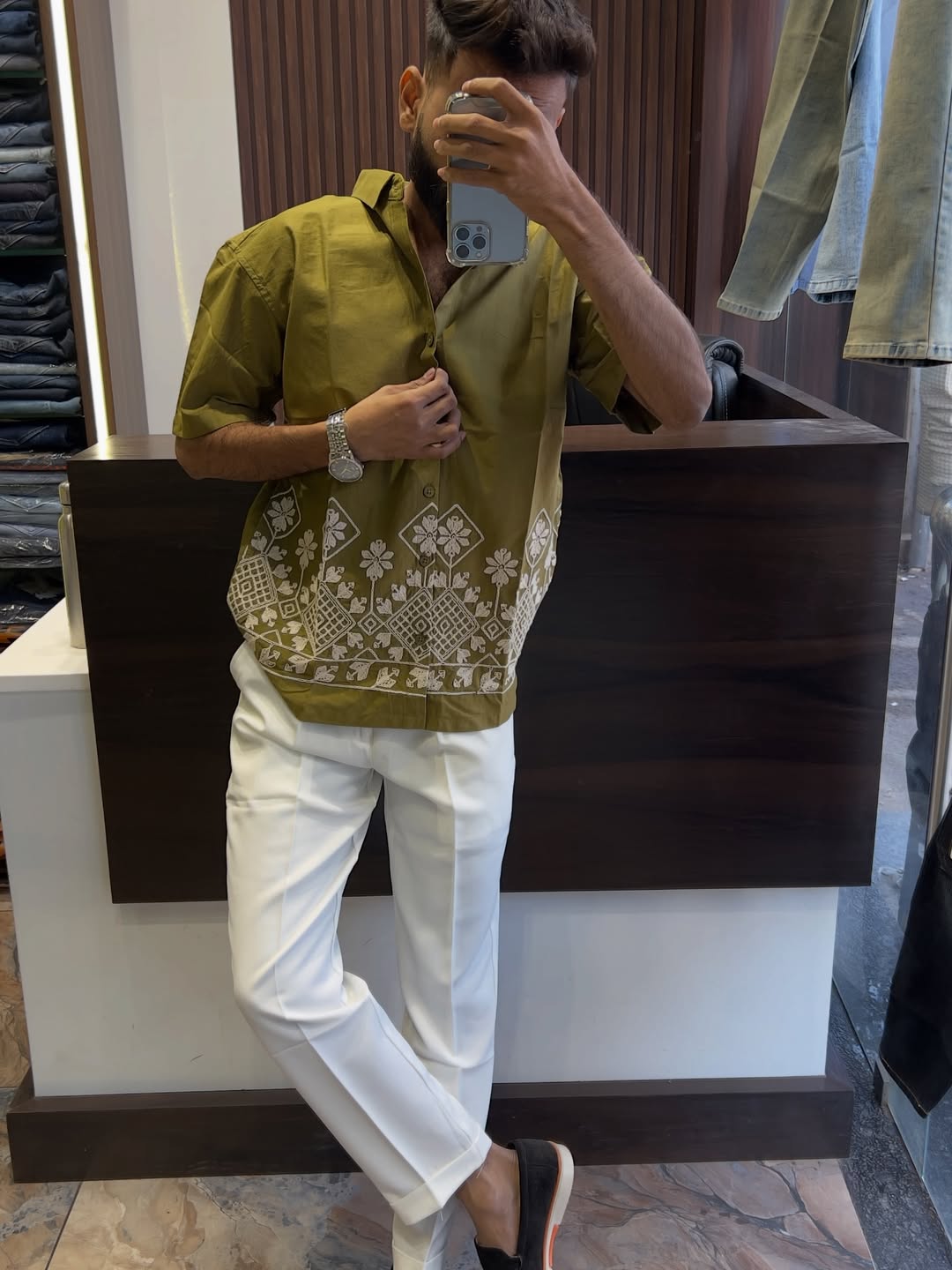 Men's Geometric Embroidered Short Sleeve Shirt