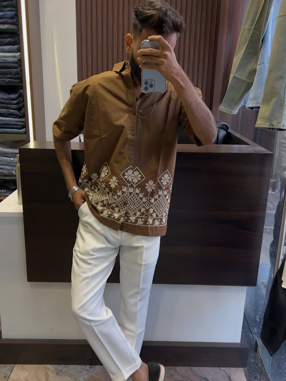 Men's Geometric Embroidered Short Sleeve Shirt