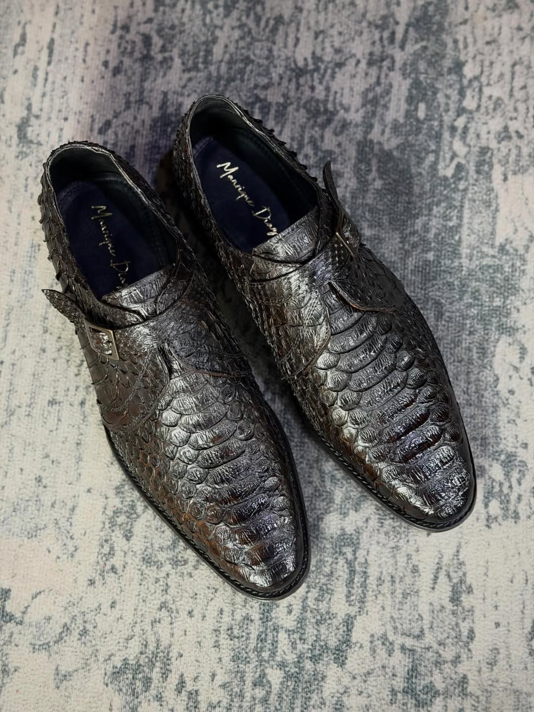 Men's Handcrafted Crocodile Texture Single Monk Strap Oxfords