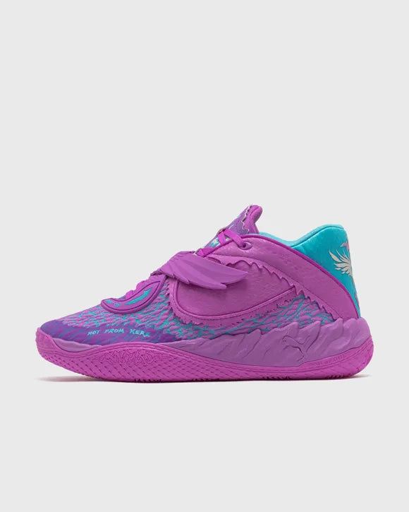 Heaven & Earth Winged Basketball Sneakers