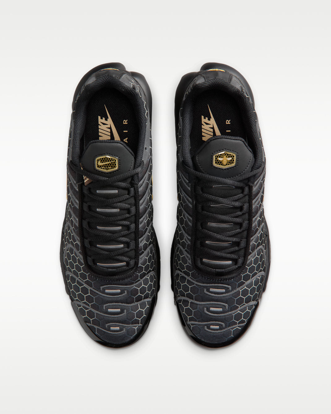Men's Performance Athletic Sneakers - Black & Gold Honeycomb Mesh Shoes with Lightweight Responsive Sole
