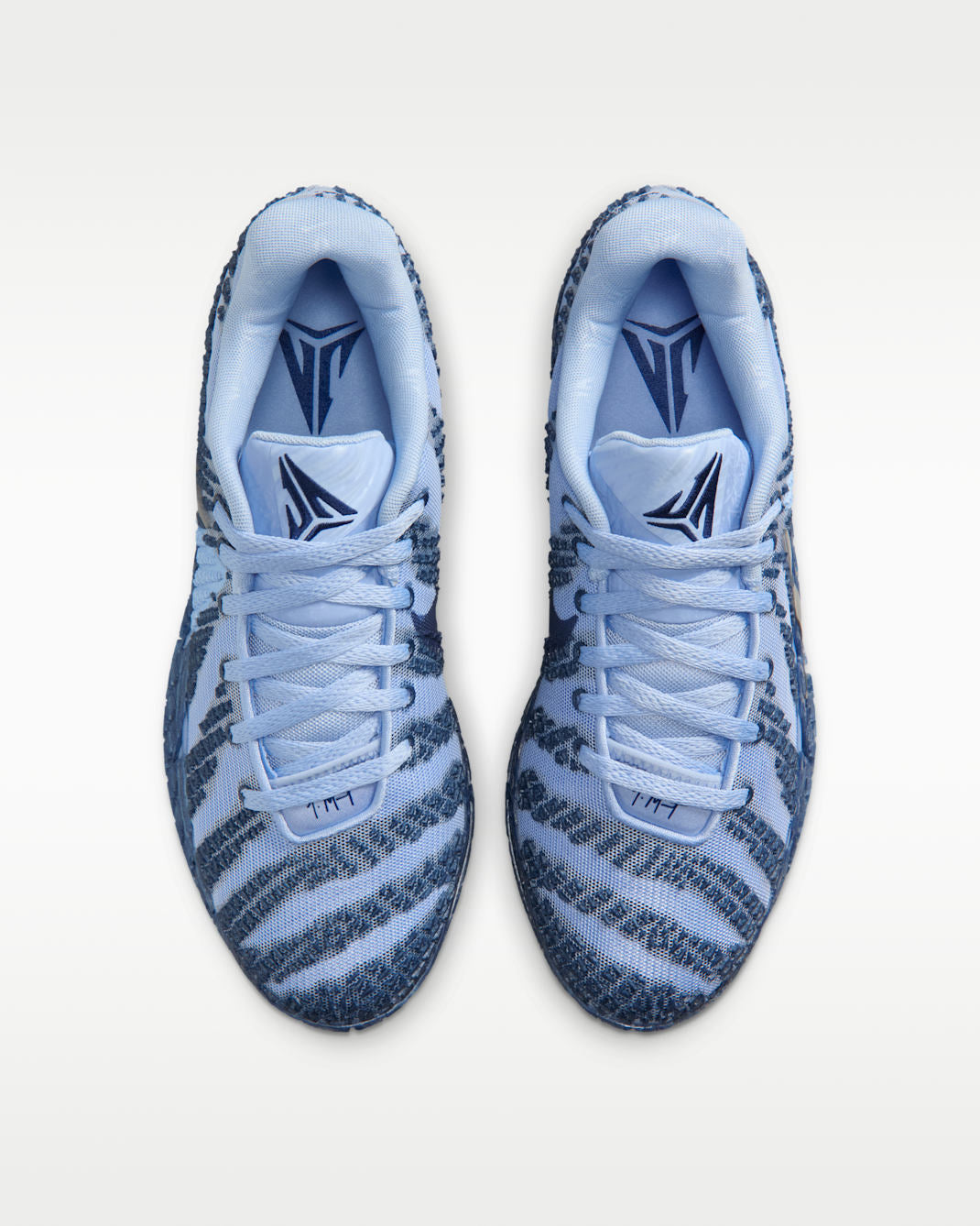 Men's 3D Textured Mesh Sneakers with Superior Grip & Ankle Support