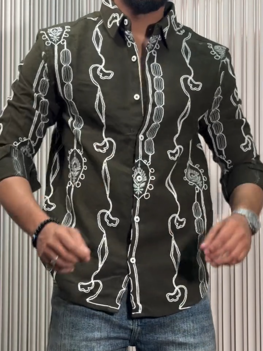 Men's Vintage Embroidered Button-Down Shirt