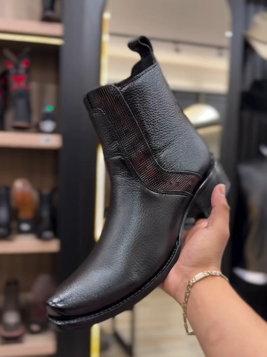Black Narrow-Toe Leather Cowboy Boots